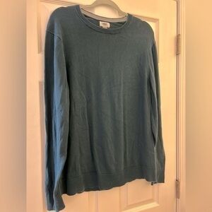 Men’s old navy knitted crew neck, size L